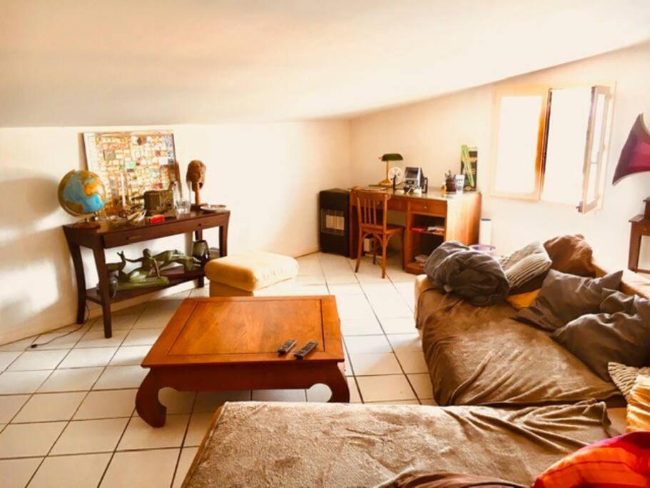 Le Depot Appartement Du Canal 80M2 A Champvert Eksteriør bilde